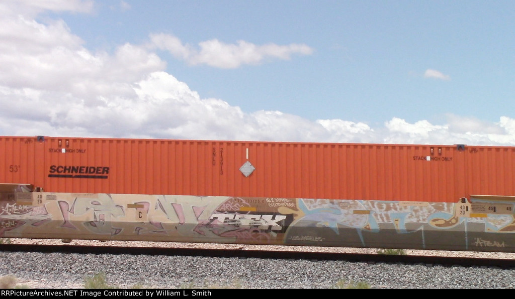 EB Priority Container Frt @ Erie 33